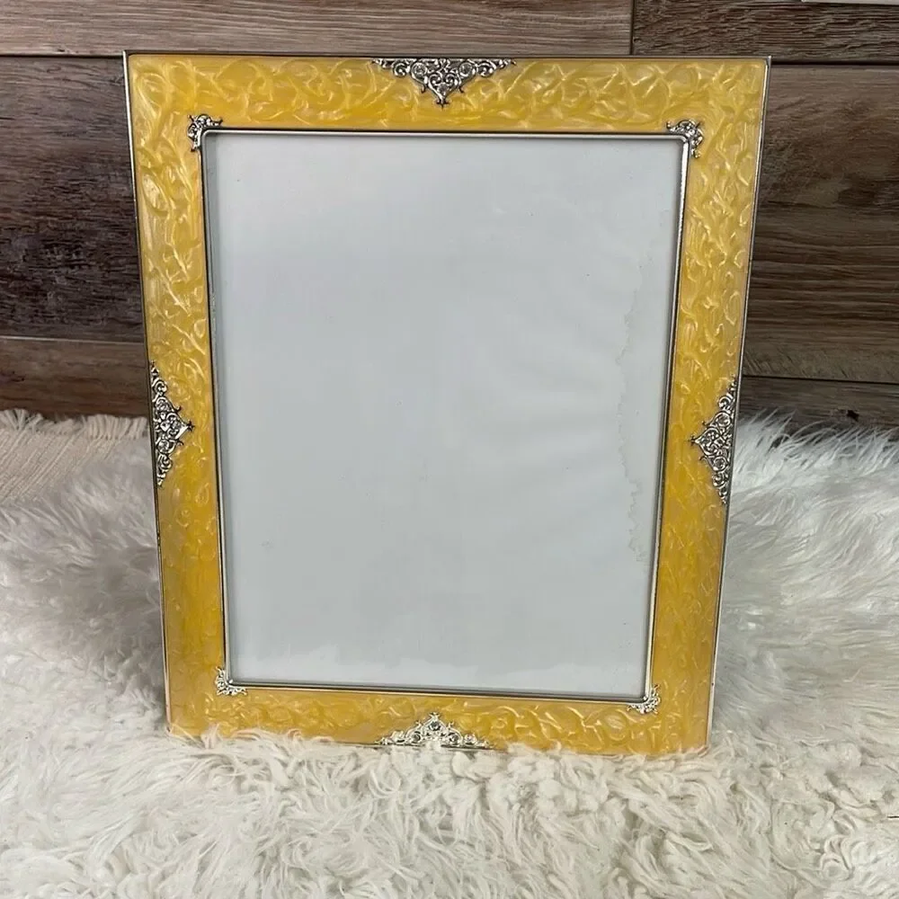 BETTER HOMES & GARDEN Photo Frame Yellow Pearl Enamel Silvertone Decorative Trim